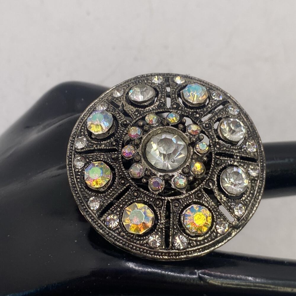 Womens Rhinestone Stretch Ring Size 7 Stretches - Picture 2 of 5